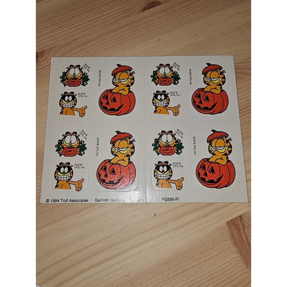 1 Sheet Vintage 1978 United Feature Syndicate‎ Garfield Halloween Stickers